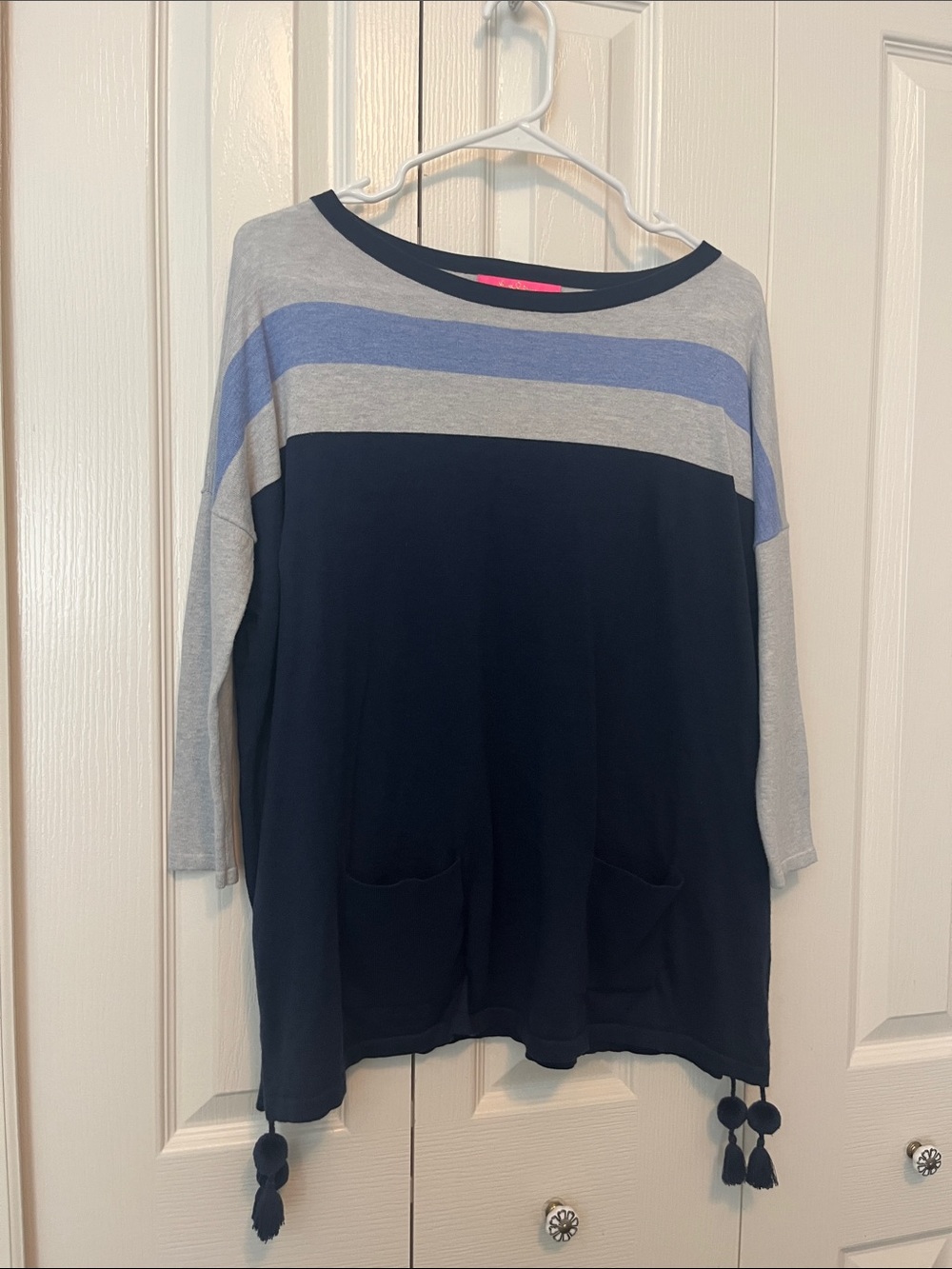 Lily Pulitzer navy and grey lightweight sweater. Size XS